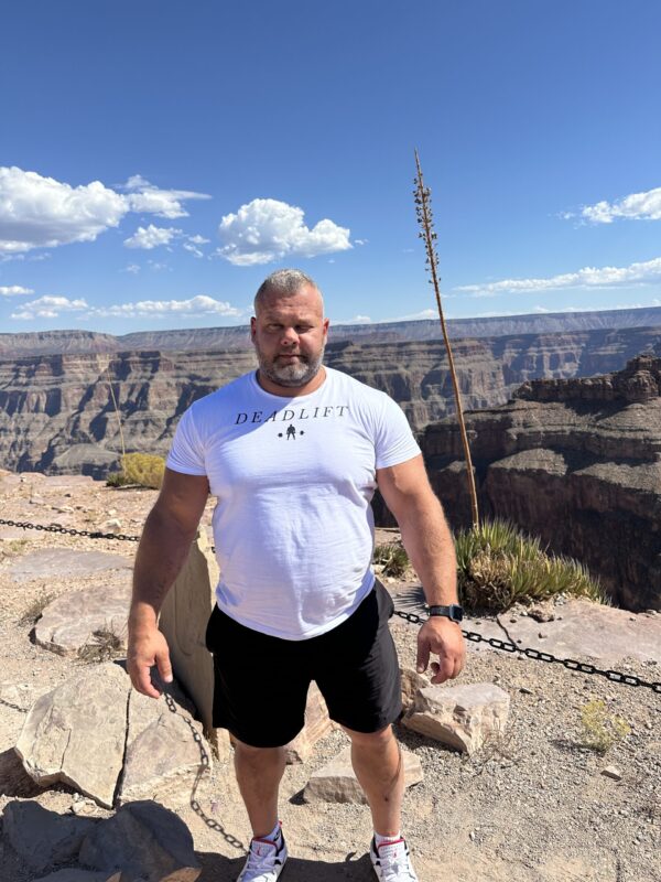 Deadlift LOGO T-Shirt - Image 2